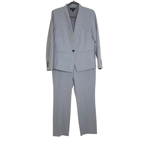 Ann Taylor Petite Women's Light Gray Blazer & Pant Suit Set Size 12P - Picture 2 of 12